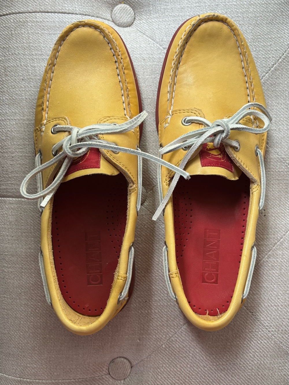 NWOT Chant USC Yellow Leather Boat Shoes with Red Insole Men size 8
